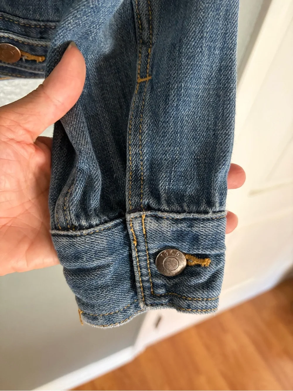 Gap 1969 Kid’s Classic Blue Denim Jacket Size L 10-12